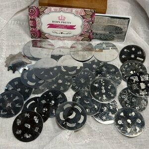Manicure plate bundle: 29 circular, 1 easy french smile cut, rectangular plate